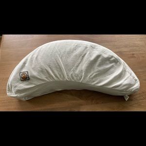 Blessed Nest Organic Nursing Pillow